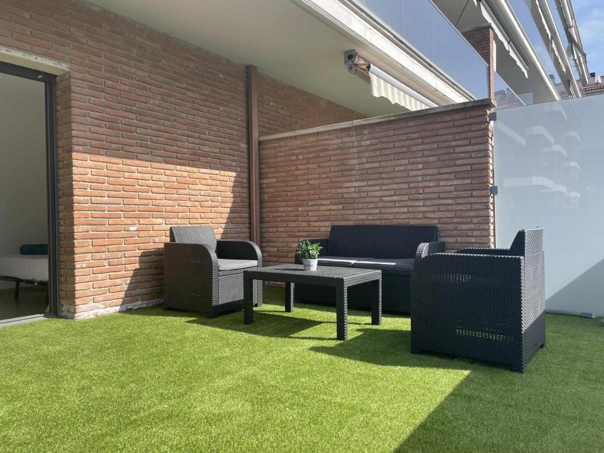 Solarium Con Terraza A 5 Minutos De La Playa Apartment Girona Bagian luar foto