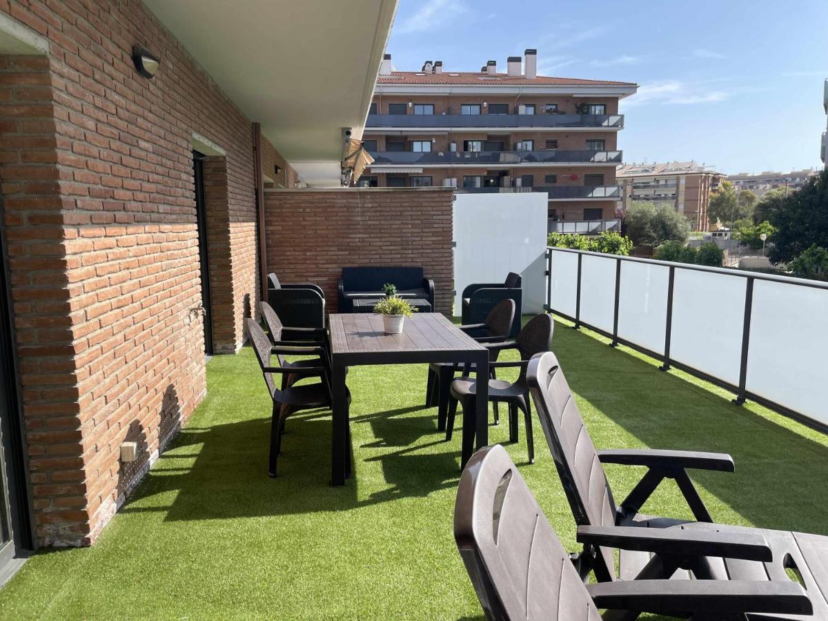 Solarium Con Terraza A 5 Minutos De La Playa Apartment Girona Bagian luar foto